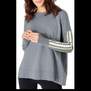 Sweaty Betty slogan simhasana sweatshirt